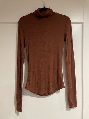 Aritzia Sunday Best Ribbed Long Sleeve Turtleneck